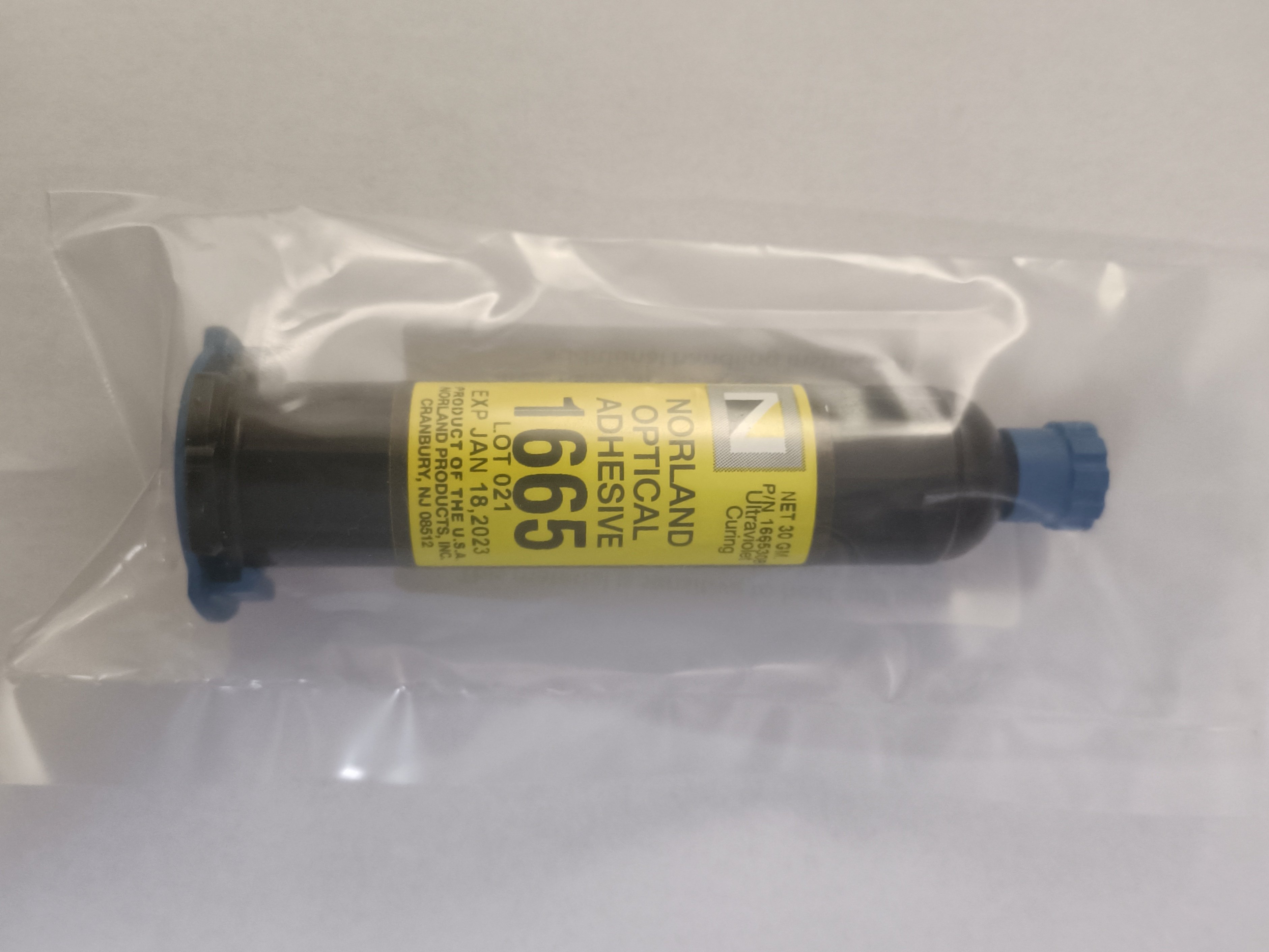 NOA168HC高折射率1.68胶水紫外可见光加热固化粘度630cps硬度75D