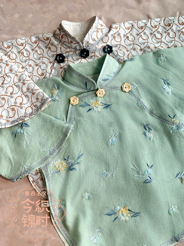 In-Stock Vanilla Pod Second Edition 1920S Flared Sleeve Vintage Embroidered Flat-Cut Top with a Girly Design