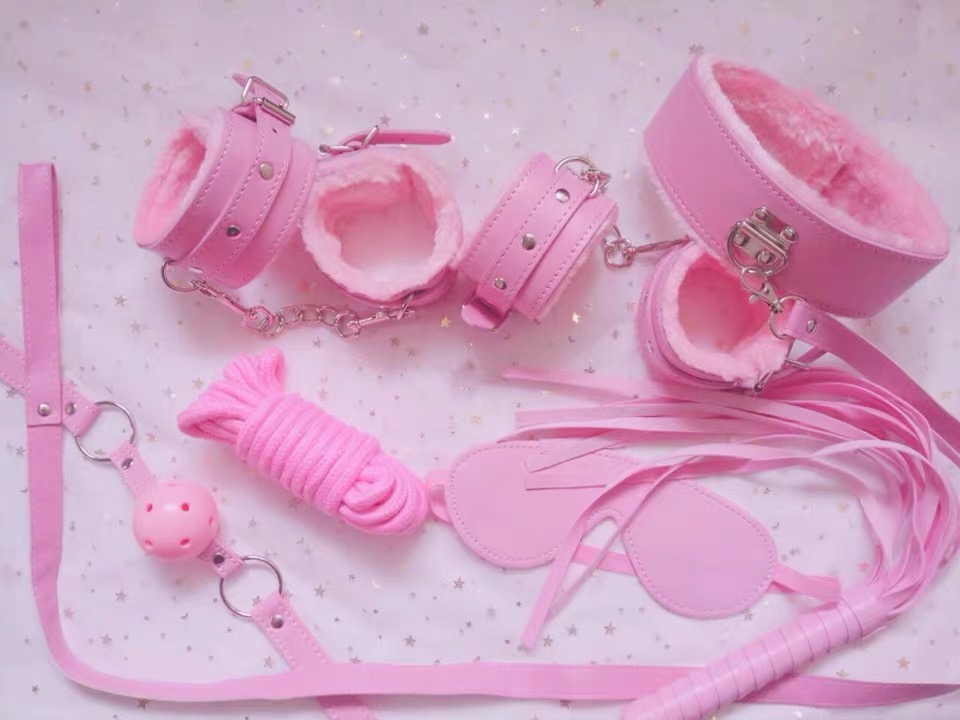 Starter New Hands Seven Sets of Teaching Love Interest Items Sm Term Hand Feet Handcuffs Ball Leather Whip SM stickers