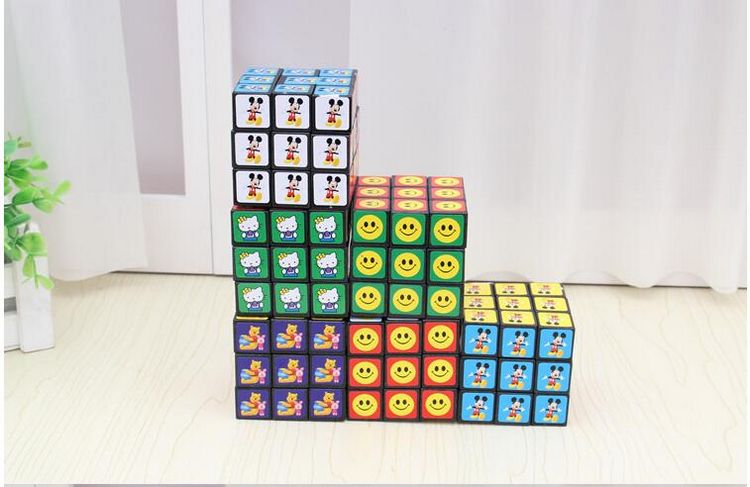 Người lớn trẻ em câu đố thứ ba trơn tru Phát triển trí thông minh khối lập phương Rubik bắt đầu trò chơi dán đồ chơi khối lập phương ma thuật xe đồ chơi cho bé