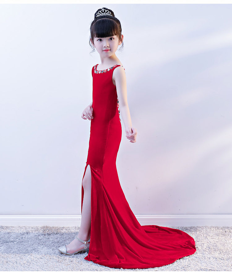 2018 mới nhung đỏ nữ trẻ em sàn catwalk buổi tối ăn mặc đuôi cá mở giai đoạn hiệu suất quần áo dài mở lại tay váy trẻ em đẹp