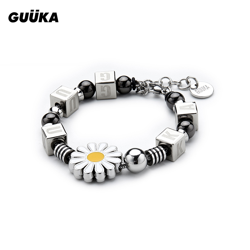 GUUKA Tide Cards Small Daisy Hand Alchemy Zhou Koyu Co-Style Hip Hop Lovers Block Logo handmade gift 100 lap