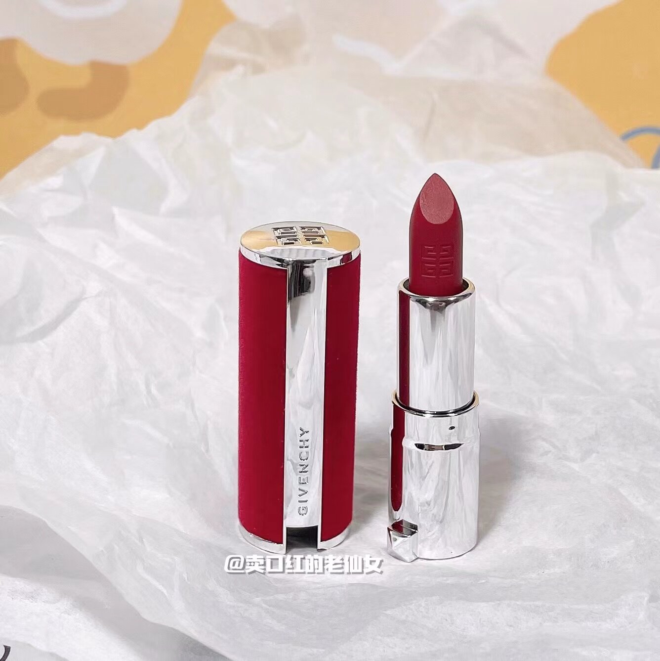 Rare medium sample ~ in stock Givenchy Givenchy red velvet matte matte lipstick lipstick N37 1 5g