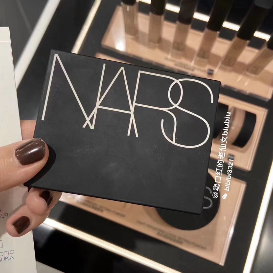 Send powder bashing ~ spot Nars Nasus nude photohoney pink cake 10g control oil constant makeup lasting