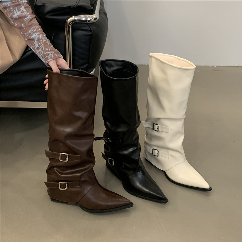 Chanel-Style Wide-Leg Buckle Pleated Pointed-Toe Women's 2026 Punk-Style Riding Boots, Street-Style Hot Girl High-Heeled Long Boots Chanel-Style Wide-Leg Buckle Pleated Pointed-Toe Women's 2026 Punk-Style Riding Boots, Street-Style Hot Girl High-Heeled Long Boots