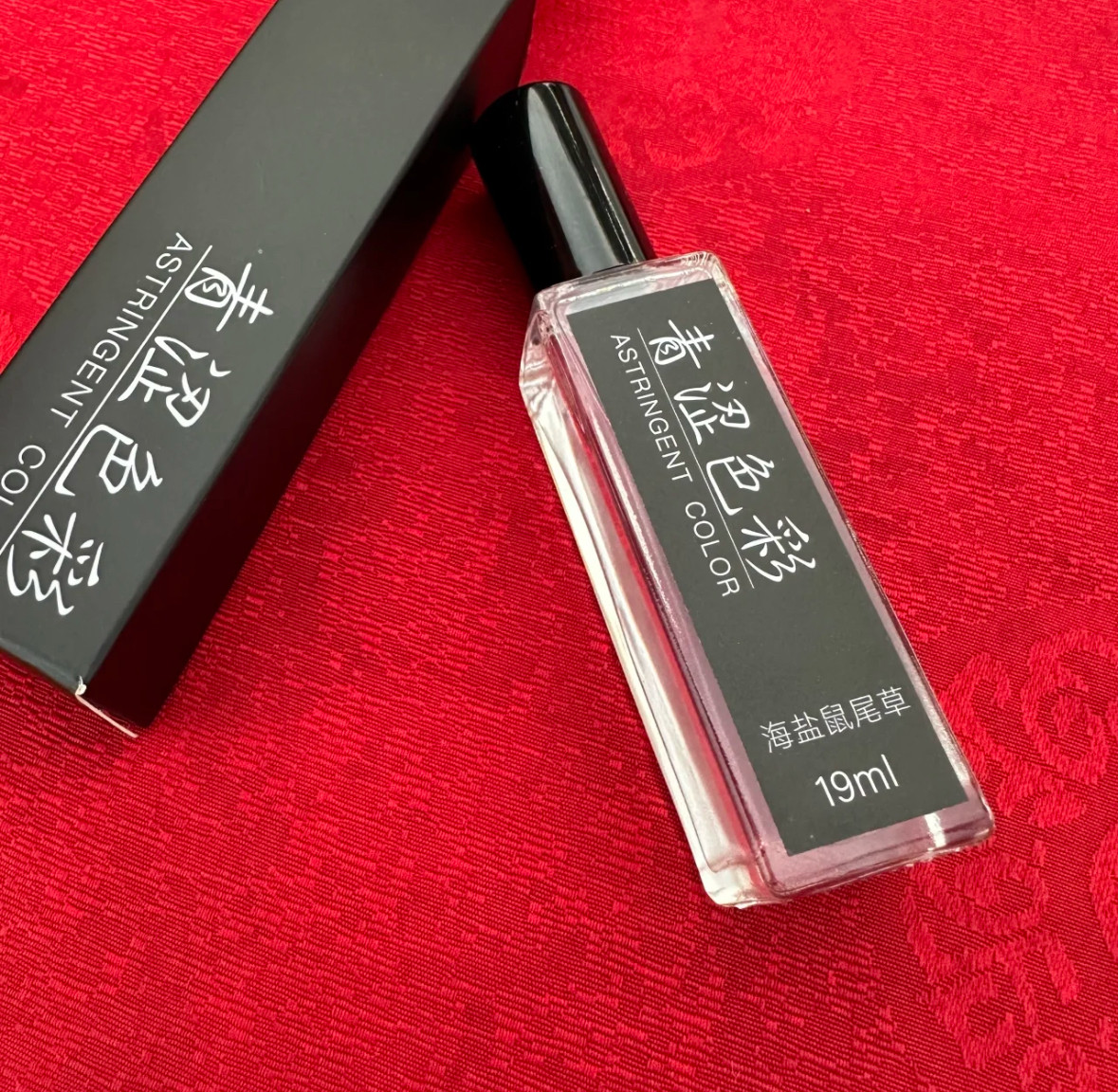 若々しい色と香り：6～8時間持続する香りの芳香剤（19ml）