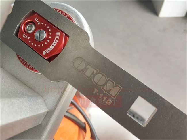 T4 off-road xe máy giảm xóc cờ lê OOTO giảm xóc trước loại bỏ cờ lê giảm xóc công cụ sửa chữa cờ lê đặc biệt - Bộ sửa chữa Motrocycle dụng cụ sửa xe máy