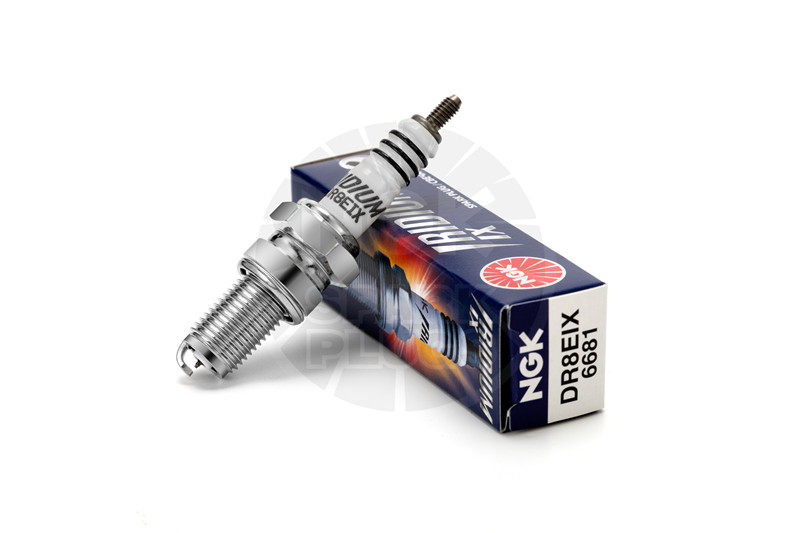 NGK Motorcycle spark plug D8EA Iridium gold D8TC 2197 Zongli Jiaoling Three-wheeled 125150 Universal