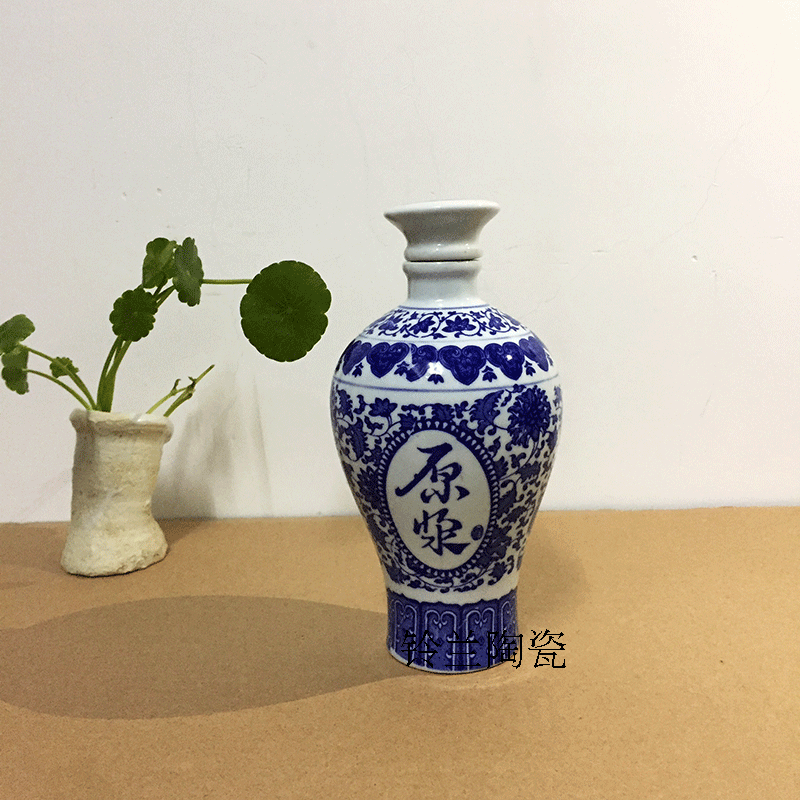 Một pound rượu vang màu xanh và trắng gốm sứ chai rượu gia đình số lượng lớn niêm phong lon rượu vang rượu vang jar ly rượu pha lê