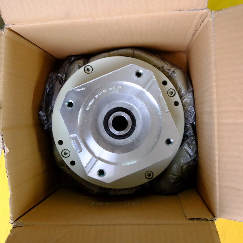 KUKA 00-114-481 KUKA new robot gearbox KR6 KR16 TS200 00114481