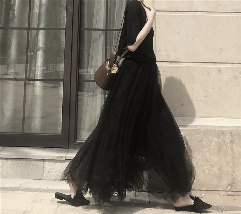 Three-Layer Mesh Skirt with a Large Hem, Fairy-Like Ankle-Length Skirt, Very Ethereal Yamamoto-Style Fluffy Gauze Skirt Three-Layer Mesh Skirt with a Large Hem, Fairy-Like Ankle-Length Skirt, Very Ethereal Yamamoto-Style Fluffy Gauze Skirt