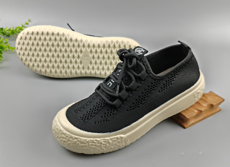 Old Beijing Cloth Shoes Small Fragrant Fisherman Shoes 2025 Spring New Lace Mesh Breathable Thick Sole Thin Shoes Old Beijing Cloth Shoes Small Fragrant Fisherman Shoes 2025 Spring New Lace Mesh Breathable Thick Sole Thin Shoes