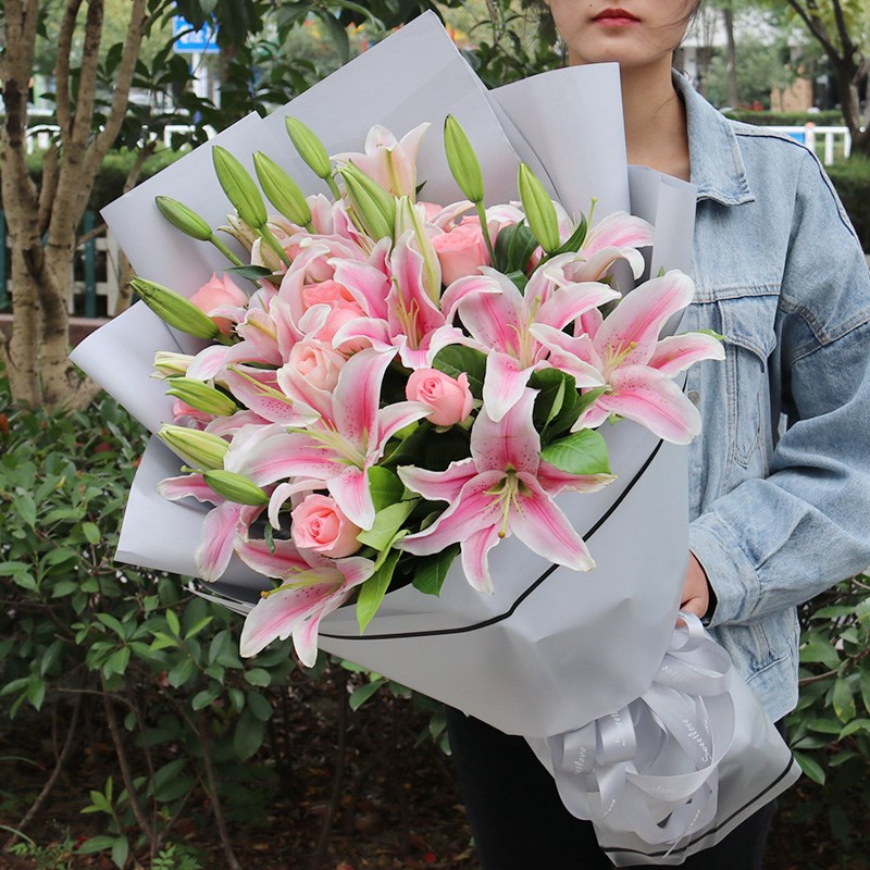 Mother's Day Flower Festival bouquet Guangzhou Fragrance Lily Express Tongcheng's birthday Shanghai Beijing Chengdu Chongqing Deep