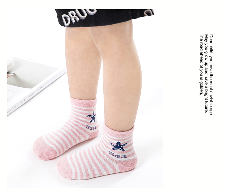 Vớ trẻ em cotton mùa xuân và mùa thu trong vớ ống 3-5-7-9-12 tuổi vào mùa thu và mùa đông Trẻ em bé gái vớ cotton phụ kiện thời trang trẻ em