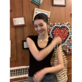 Цветная трикотажная летняя приталенная короткая футболка с коротким рукавом, по фигуре