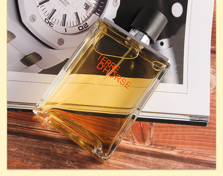 Cùng một đoạn của trái đất Nước hoa nam giới Lasting Light Manly Woody Notes Neutral Cologne Thuốc lá Hương vị 100ml - Nước hoa nuoc hoa vung kin