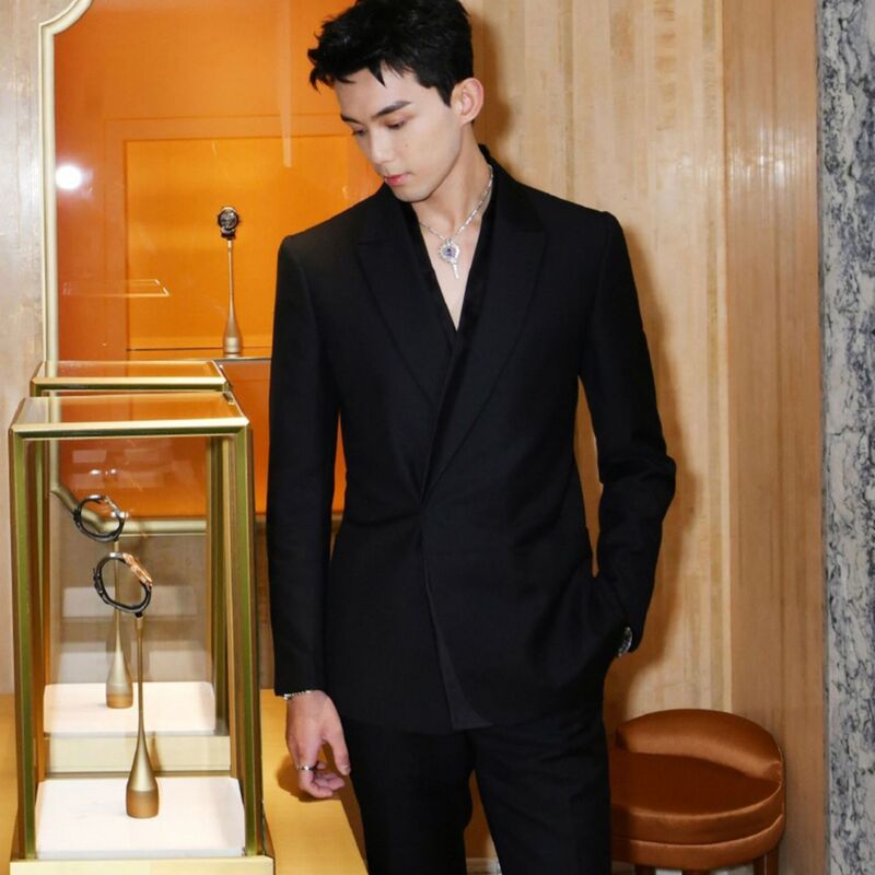 Wu Lei's Same Style Korean Version of a Stylish Men's Suit, British Casual Shoulder-Padded High-End Suit, Slim Fit, Wrinkle-Free Jacket, Trendy