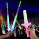 Темно -фиолетовая светящиеся четыре палки