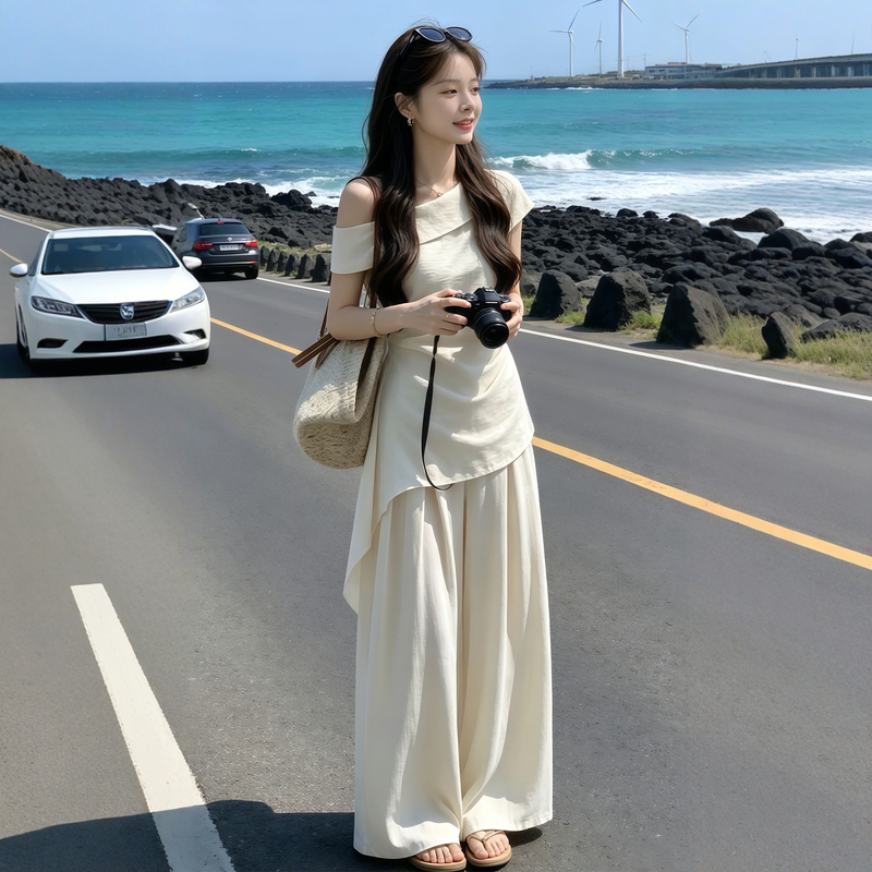 Very Stylish Ootd Outfit, a Complete Set for Women, Summer Slim-Fit Off-Shoulder Top, Wide-Leg Pants, Casual Sports Two-Piece Set Very Stylish Ootd Outfit, a Complete Set for Women, Summer Slim-Fit Off-Shoulder Top, Wide-Leg Pants, Casual Sports Two-Piece Set