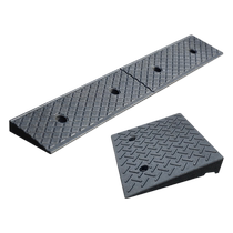 Step mat slope mat curb sill ramp plate uphill road along the slope car climbing mat speed bump rubber