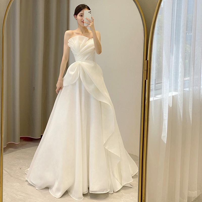 French-Style Light Wedding Dress 2026 New Model Main Gown for Petite Brides, High-End Strapless Simple Floor-Length Dress