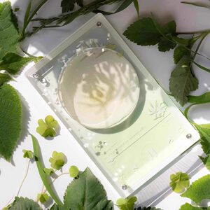 Springtime Player Valley High-Quality Jelly-Colored Badge Storage and Display Stand, Thickened Decorative Badge Holder