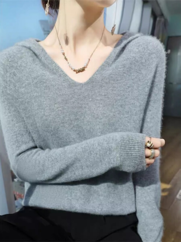 Casual and Elegant Hooded Knitwear for Women, Loose and Stylish, Casual Hooded Knitwear with Coat, Thin Sweatshirt, Base Layer