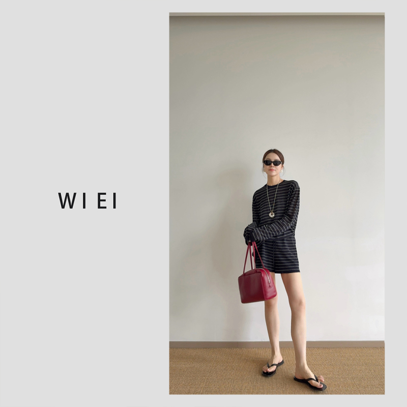 《Wi Ei》Kendou Set* Imported Triacetate Striped Sunscreen Knitted Cover-Up Shorts Two-Piece Set for Women