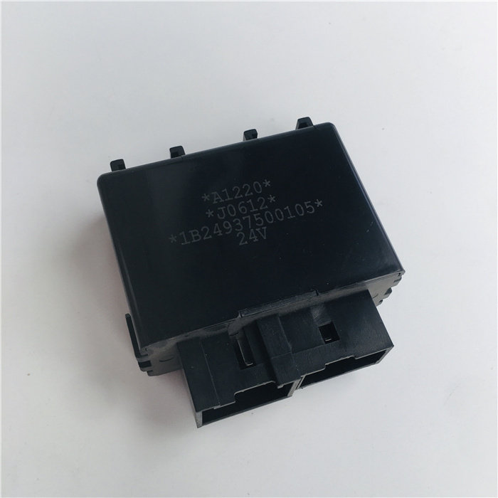 Suitable for Foton Daimler auto parts Auman ETX two-in-one controller VT wiper relay assembly