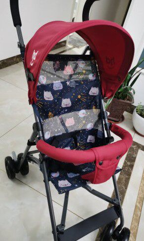 Xiaolong Harpy is light and can only sit on a portable umbrella cart, can board the plane and walk the baby artifact nationwide warranty