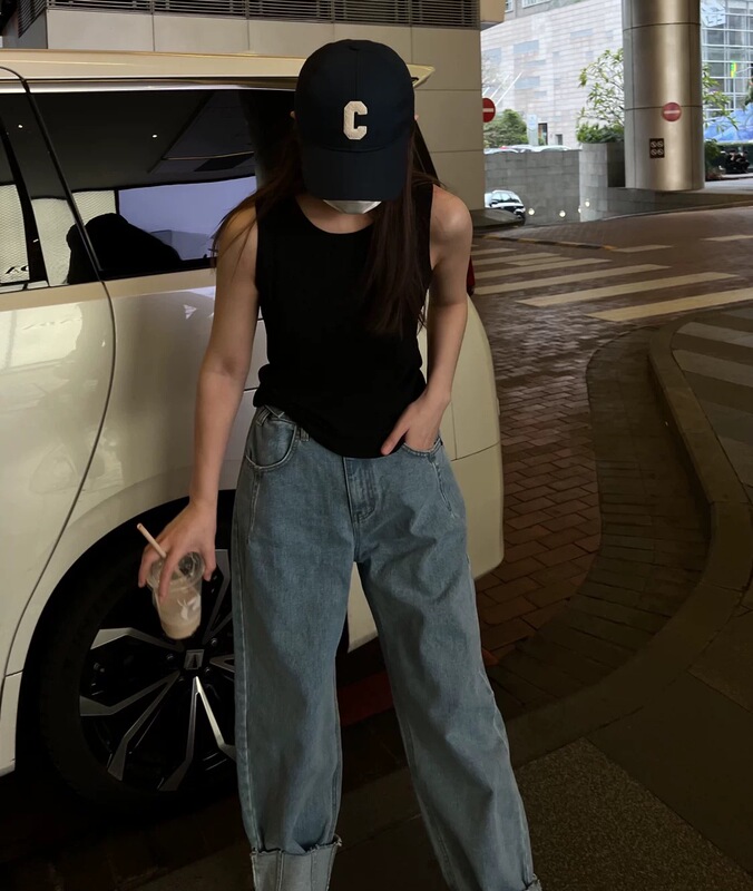 Thirteen Rows Smile New Slim-Fit Pure Cotton Knitted Camisole, Versatile as a Base Layer for Women, Spring 2026 Thirteen Rows Smile New Slim-Fit Pure Cotton Knitted Camisole, Versatile as a Base Layer for Women, Spring 2026