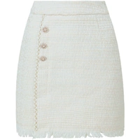 Белая половина юбка (пятно)