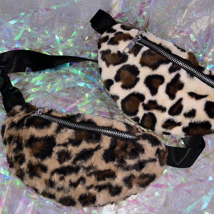 Cơn ác mộng nửa đêm 霹雳 Túi đeo chéo retro Leopard Plush Di Di Tu Cool Skate Dead Fly Shoulder Bag Eo Bag túi đeo hông chạy bộ