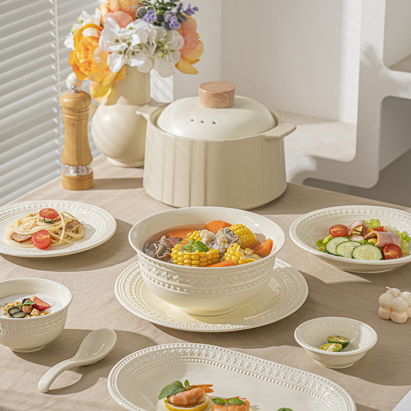 Cream-Style Tableware Set with Embossed High-Quality Ceramic Rice Bowls and Soup Plates, Suitable for Housewarming, Wedding Gifts, and Home Use Cream-Style Tableware Set with Embossed High-Quality Ceramic Rice Bowls and Soup Plates, Suitable for Housewarming, Wedding Gifts, and Home Use