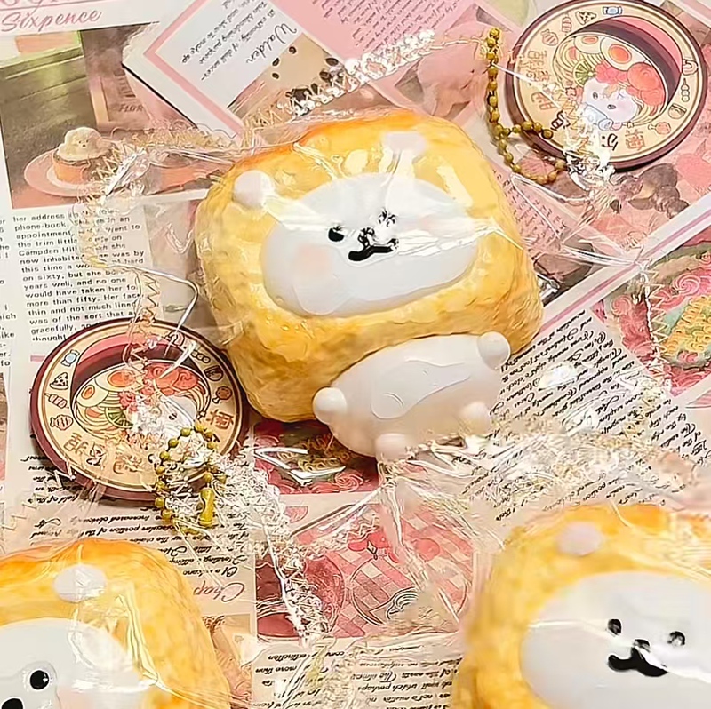Self-Amusing Bear Bread Stress-Relief Squeeze Toy for Children, Non-Toxic Food-Grade Silicone Creative Toy, Birthday Gift for Girls Self-Amusing Bear Bread Stress-Relief Squeeze Toy for Children, Non-Toxic Food-Grade Silicone Creative Toy, Birthday Gift for Girls