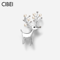 Fawn cartoon brooch high-end suit female exquisite pin anti-light buckle 2021 New Tide summer niche