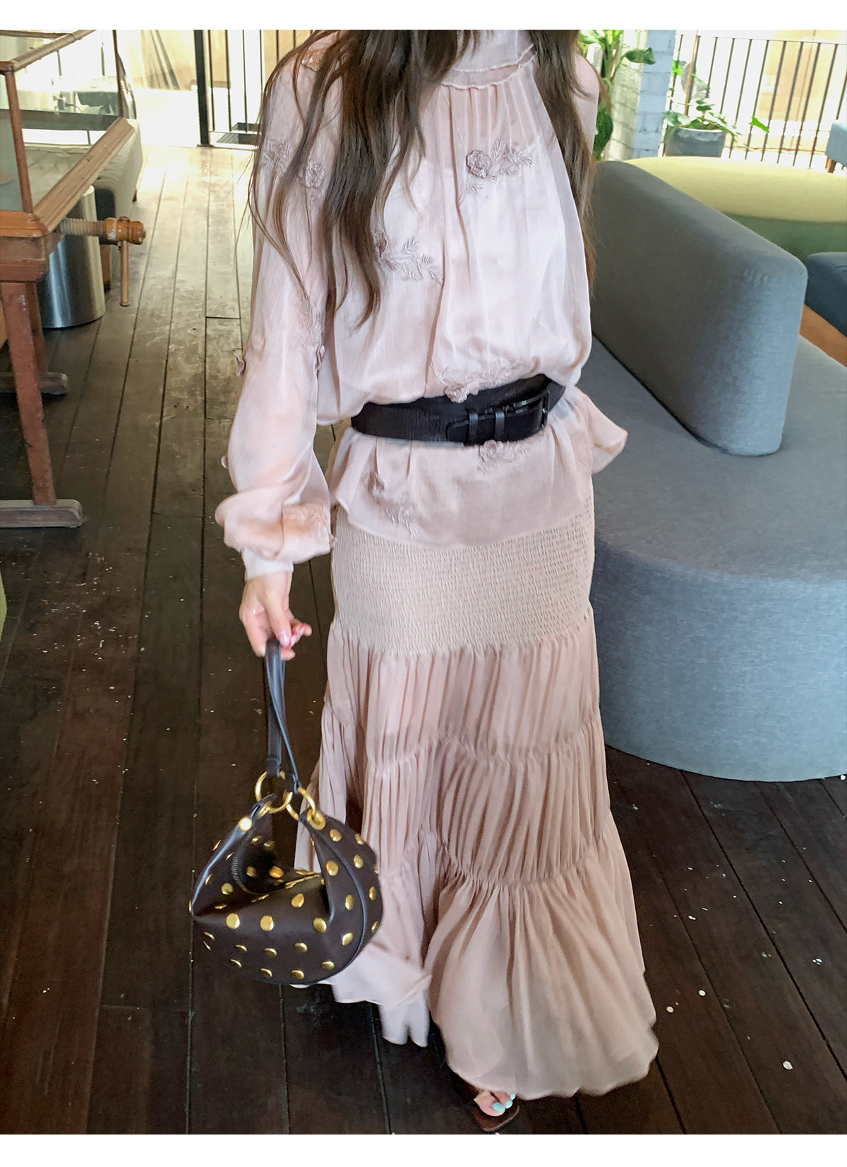 马儿MAR Рубашка с объемной вышивкой длинный рукав с приталенной плиссированной длинной юбкой элегантный костюм для женщин