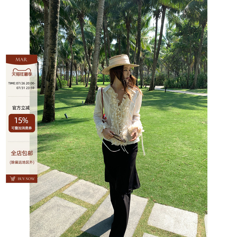 Mar Tencel Blend Three-Dimensional Floral Shirt for Women, Textured Lace Tie, Unique Slimming Long-Sleeve Top