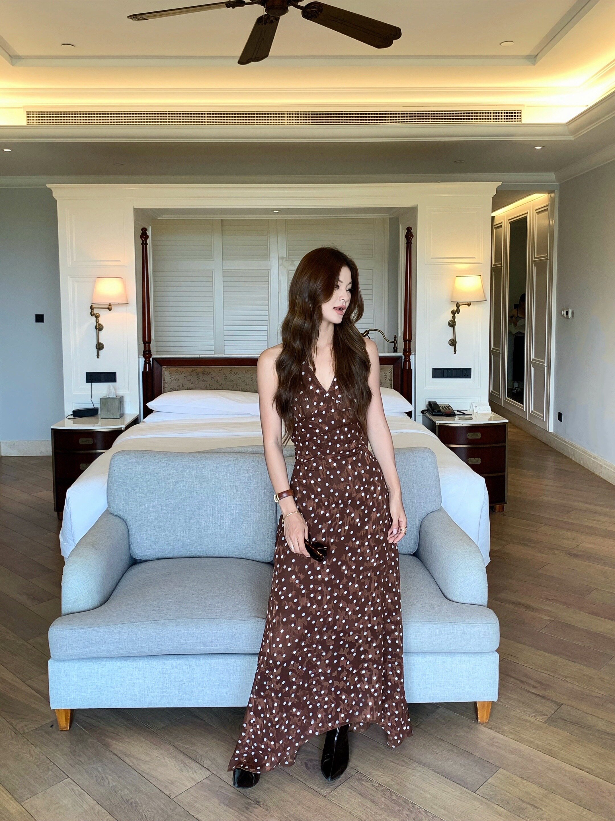 马儿MAR винтажное платье с V-образным вырезом и фактурным жаккардовым узором в горошек без рукавов летнее длинное