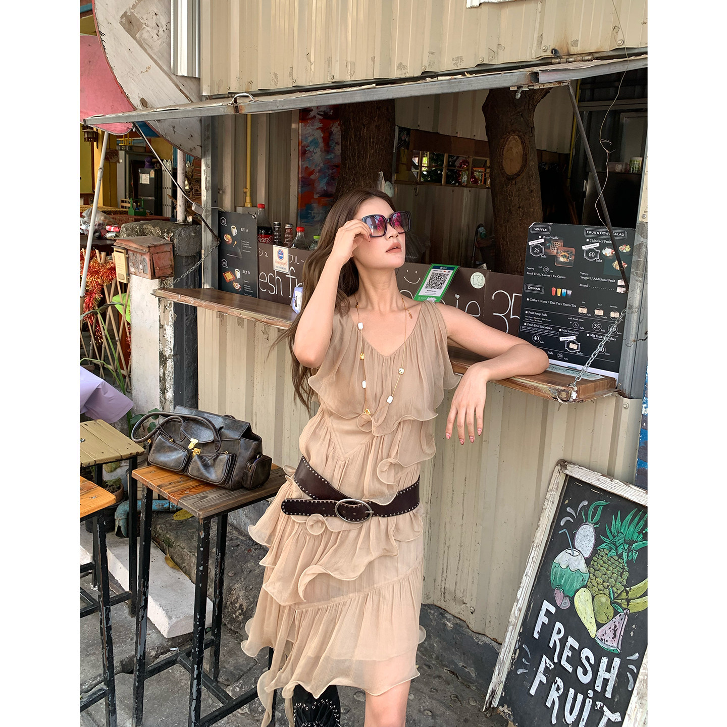 马儿MAR Винтажное платье с V-образным вырезом и оборками, летнее стройнящее короткое платье в курортном стиле для женщин