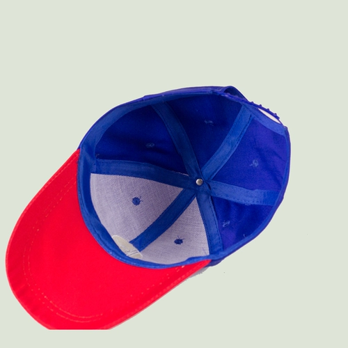 Азаправочная шляпа против статизированной нефтяной нефтехимической заправочной станции Шта