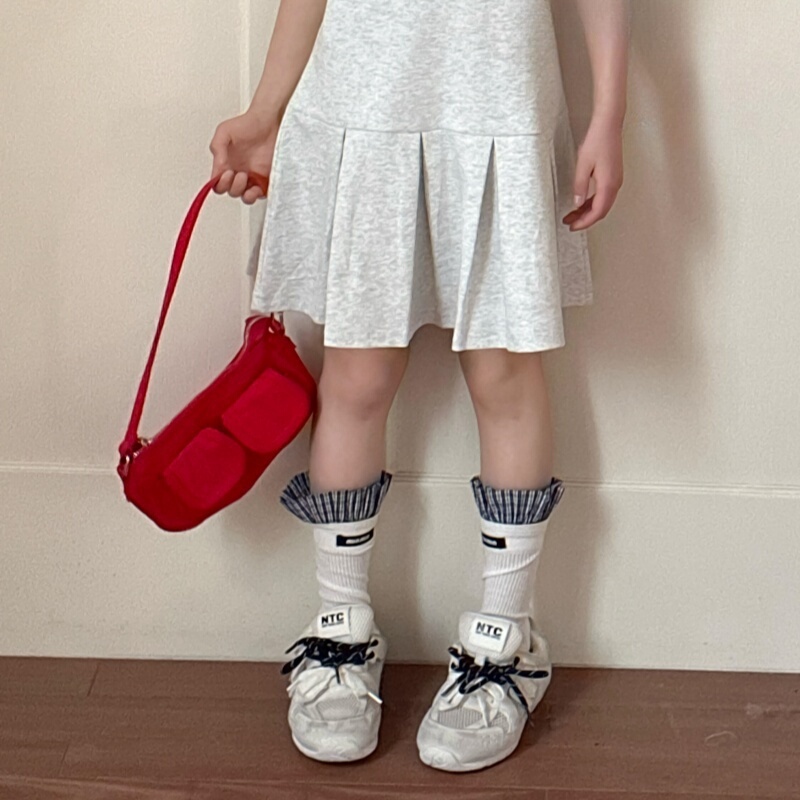 Miu Lace Socks, Thin Children's White Mid-Calf Socks with Letter Logo, Slouch Socks for Girls, Runway Socks for Older Children