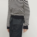 Весенний комфортный хлопковый трикотажный свитер для отдыха с круглым воротником