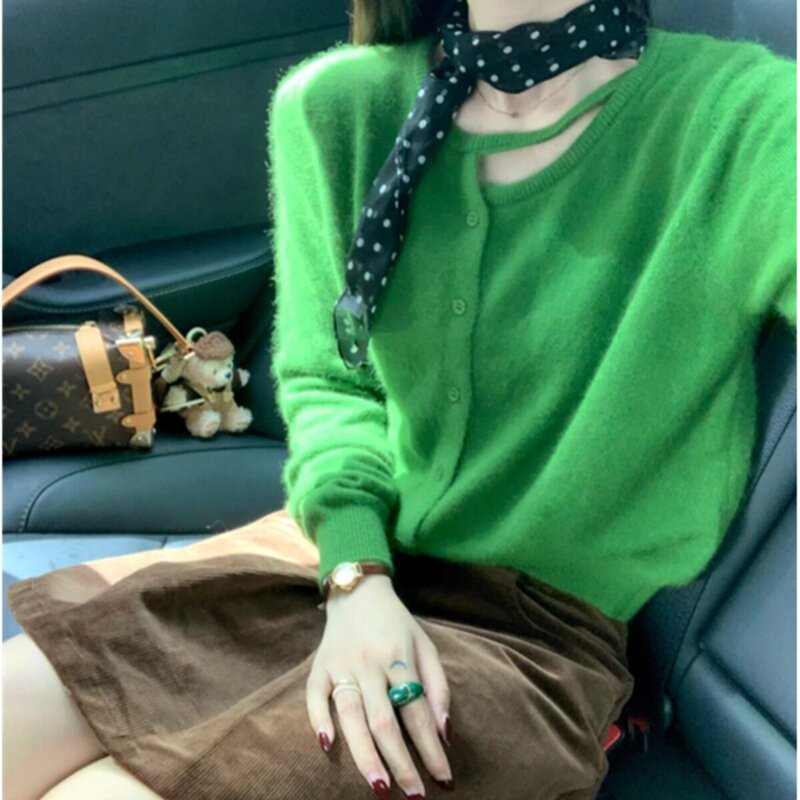 French-Style Soft Knit Cardigan Sweater for Women, Suitable for Spring and Autumn, with a High-End Fashion Aesthetic, Unique Green Top French-Style Soft Knit Cardigan Sweater for Women, Suitable for Spring and Autumn, with a High-End Fashion Aesthetic, Unique Green Top
