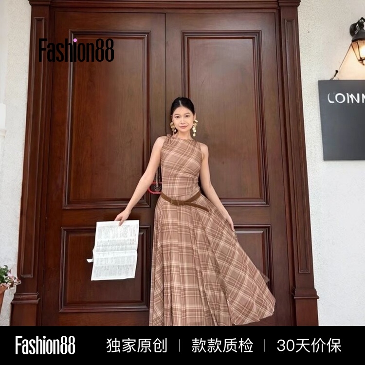 Resort-Style Color-Blocked Plaid Sleeveless Dress for Women, Summer Elegant Socialite A-Line Dress, Waist-Cinching Slimming Long Dress Resort-Style Color-Blocked Plaid Sleeveless Dress for Women, Summer Elegant Socialite A-Line Dress, Waist-Cinching Slimming Long Dress