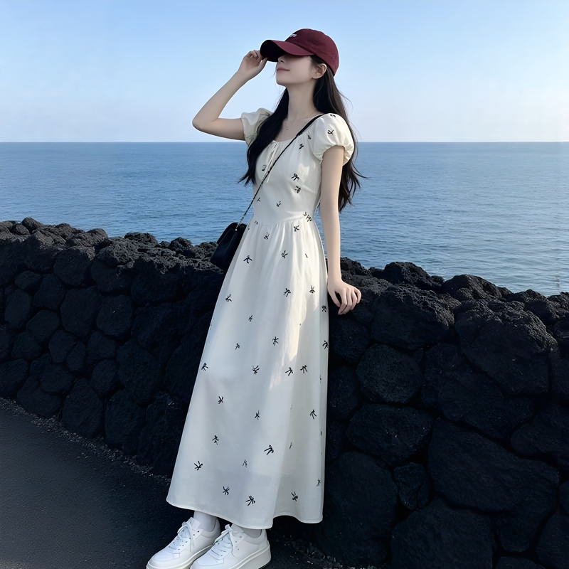 French-Style Floral Puff-Sleeve Dress for Women, Summer 2026 New Model, Niche High-End Elegant and Stunning Long Dress French-Style Floral Puff-Sleeve Dress for Women, Summer 2026 New Model, Niche High-End Elegant and Stunning Long Dress