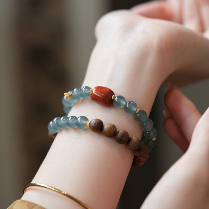 "Fan Yu" Natural Blue Water Ice-Type Jade Bracelet for Women, 18K Gold Southern Red Agarwood Bracelet, New Chinese Style with a High-End Feel