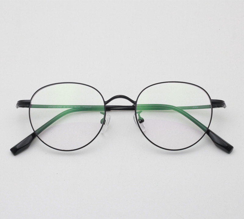 Old iron preferred pure titanium spring legs male and female day series retro original Cebu style spectacle frame with myopia discoloration and anti-blue light