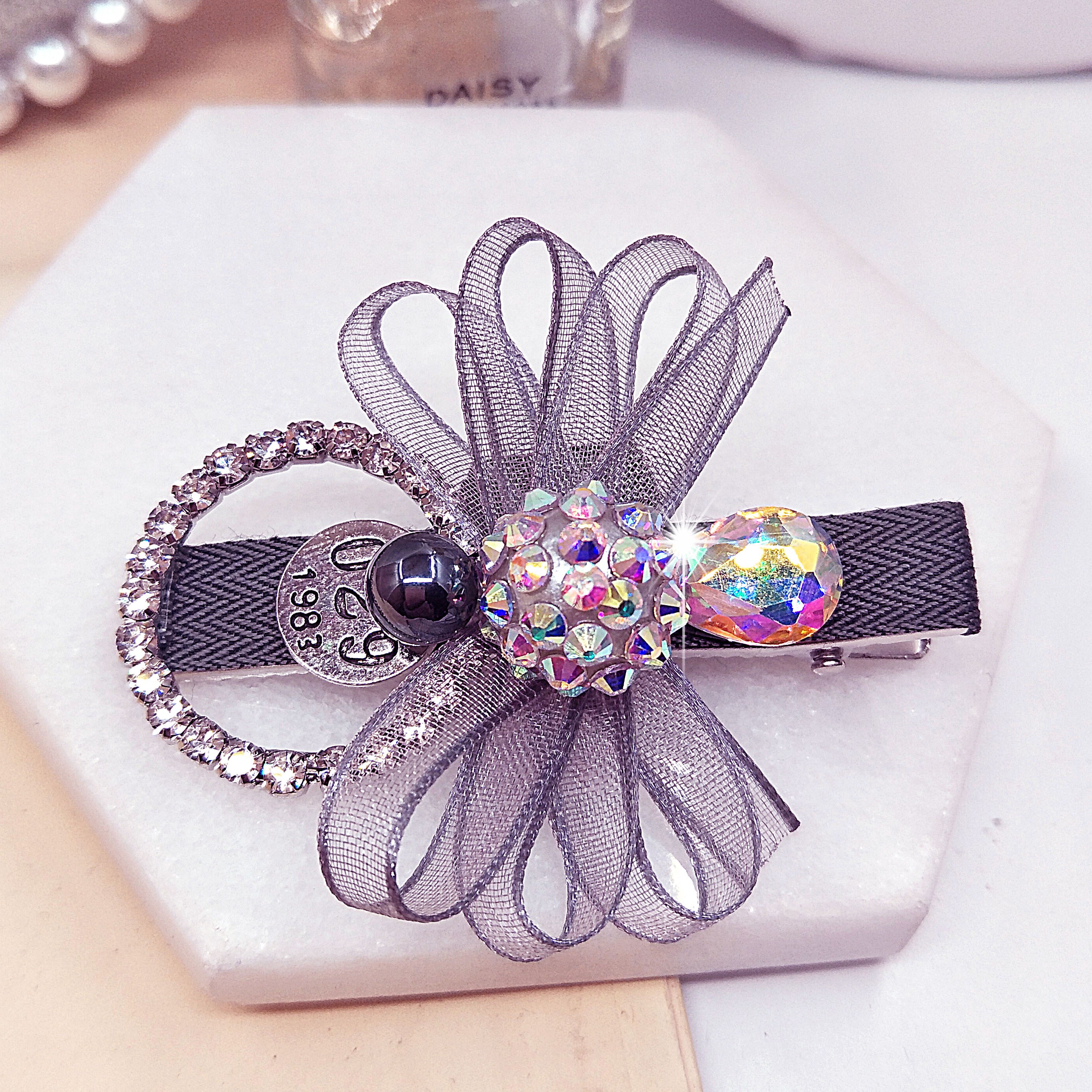 images 15:Butterfly Bolt hairpinch Pearl Haircard Han Downtress Water Drill Tops Flower Spring Clip Flavored Pinch Duck Platter