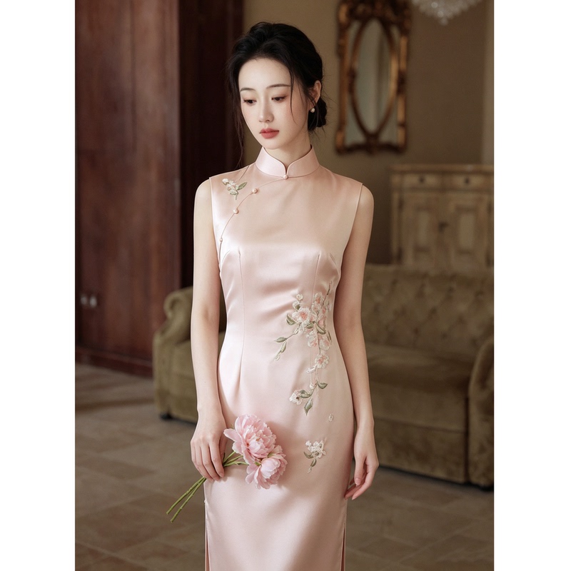 New Chinese-Style Pink Exquisite High-End Sleeveless Engagement Cheongsam Dress 2026 New Improved Young Girl Style for Everyday Wear